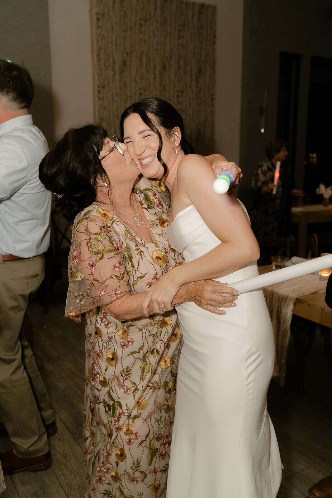 Documentary-wedding-photographer-24