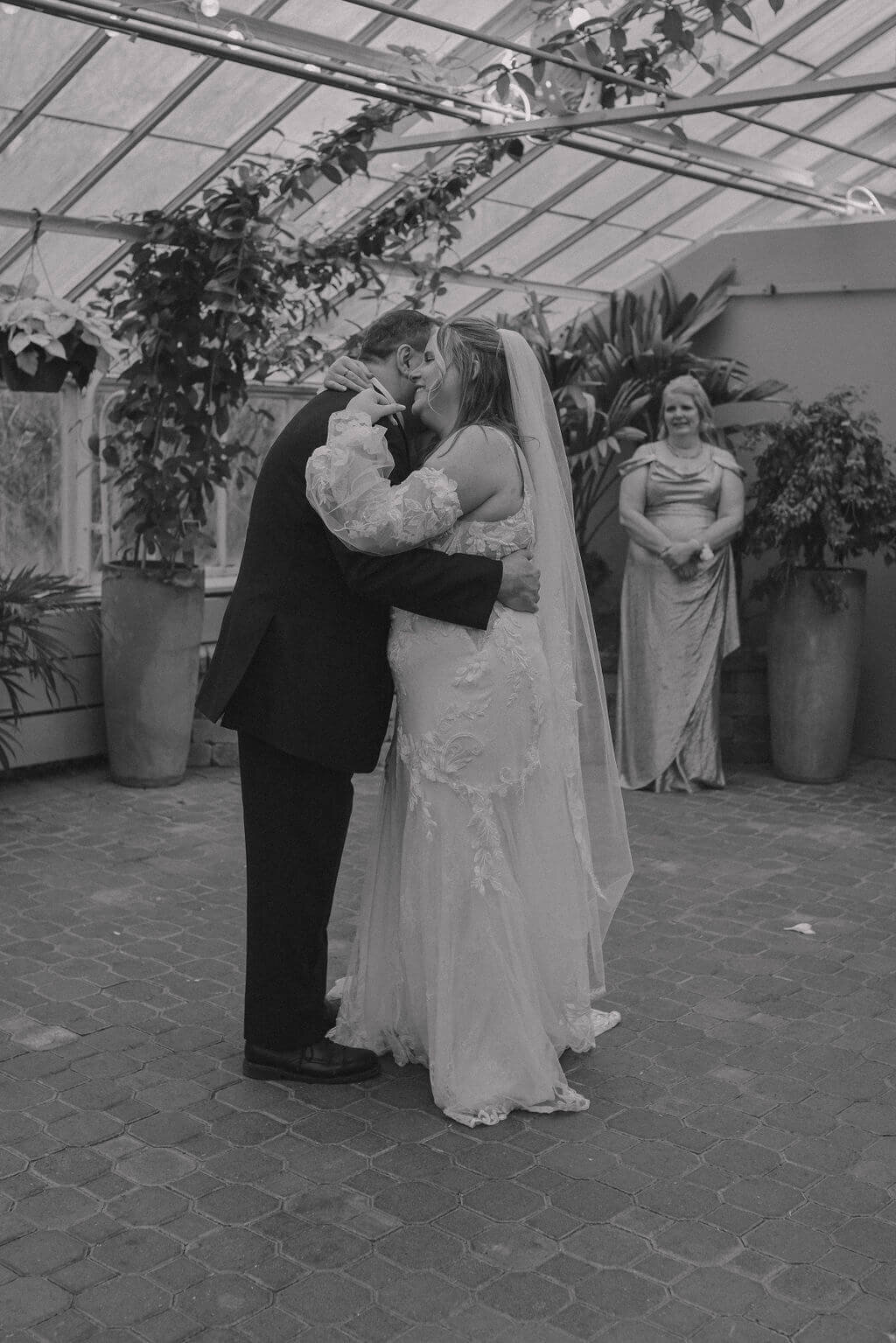 buffalo-wedding-photographer-brittany-and-nic.84