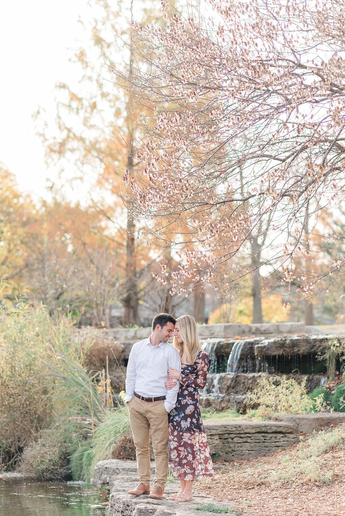 Engagement session at Franklin Park photographed by Columbus, Ohio Wedding Photographer