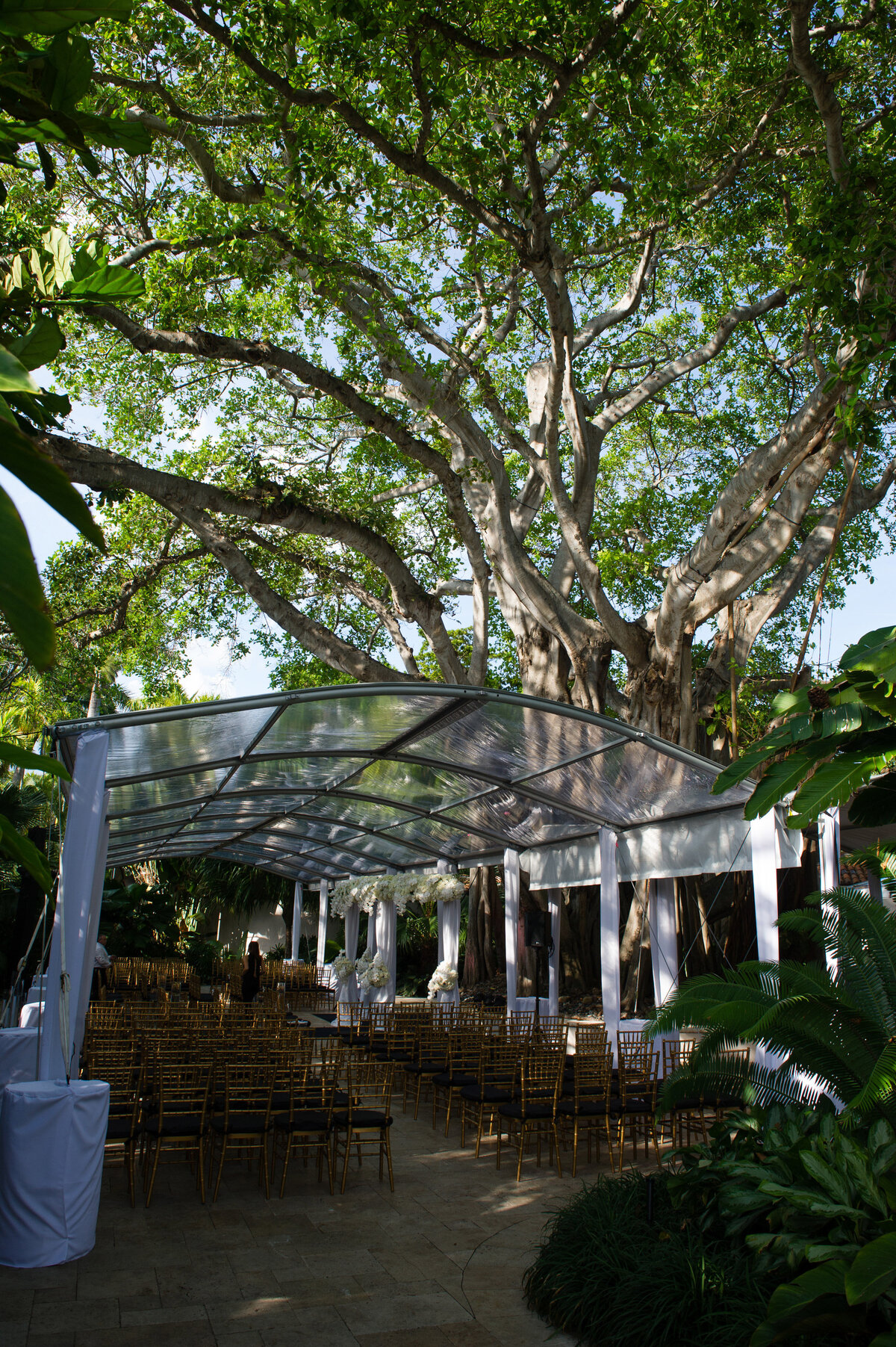 00036-art-deco-glam-wedding-fisher-island-club-miami-chris-weinberg-events