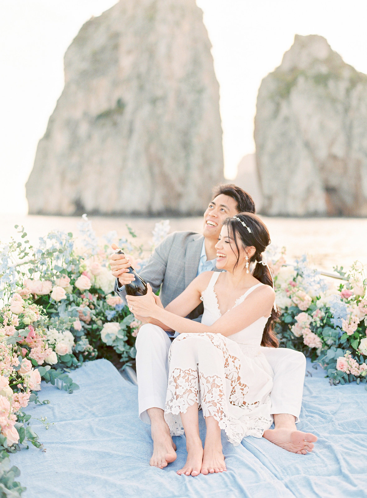 yana-schicht_amalfi-coast_italy-fine-art-film-wedding-photographer_capri_positano-ravello_001