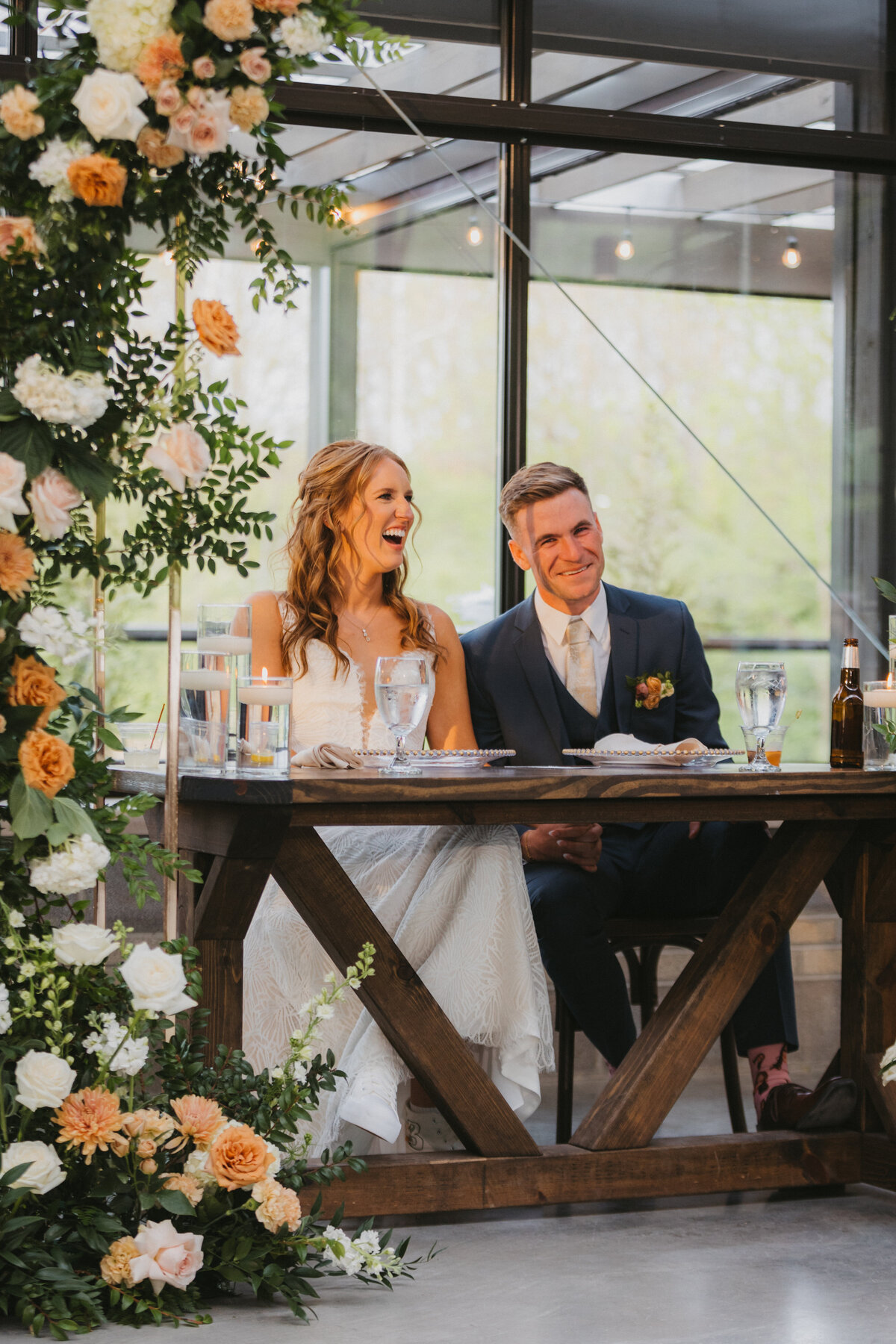 Indianapolis Wedding Florist Planner_First Class Designs_copperhead photography_
