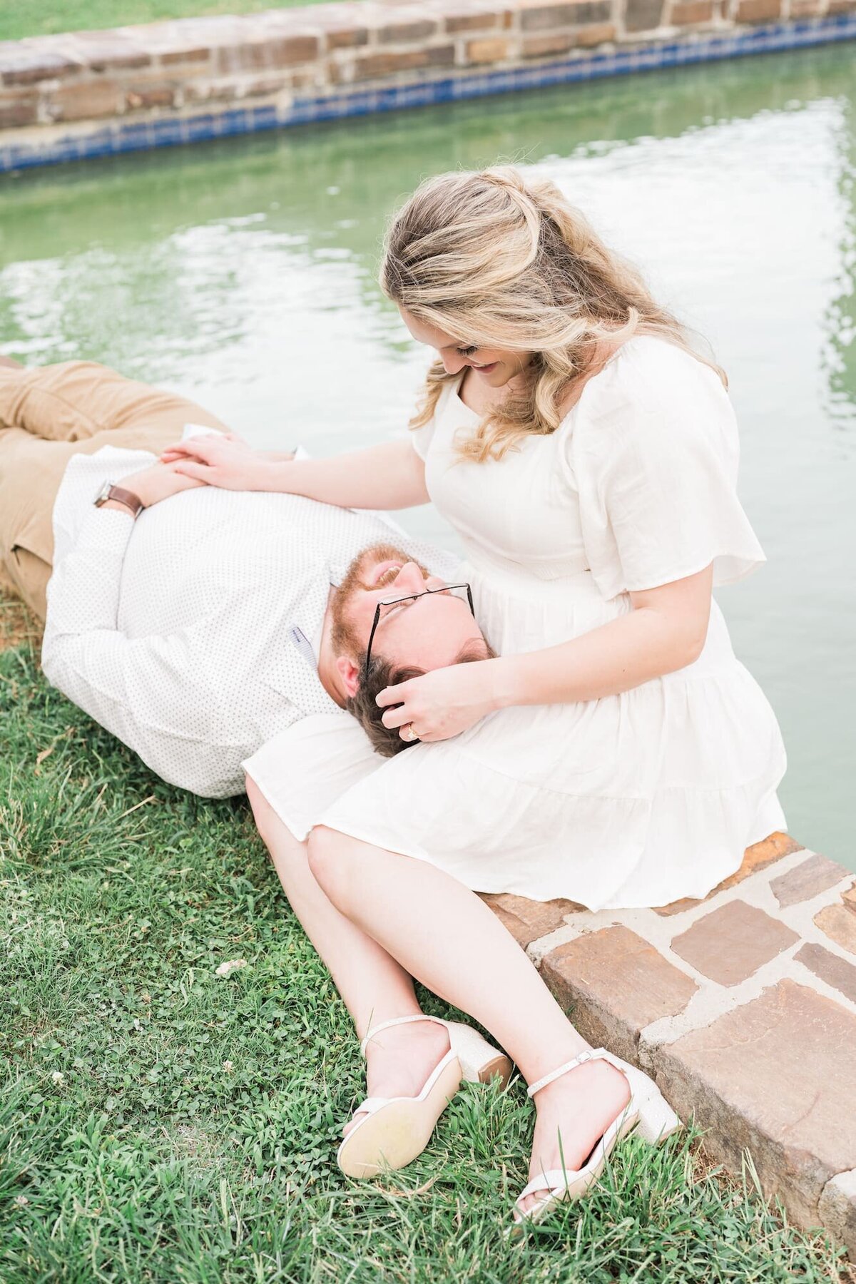 Elli-Row-Photography-Bery-College-Engagement_5130