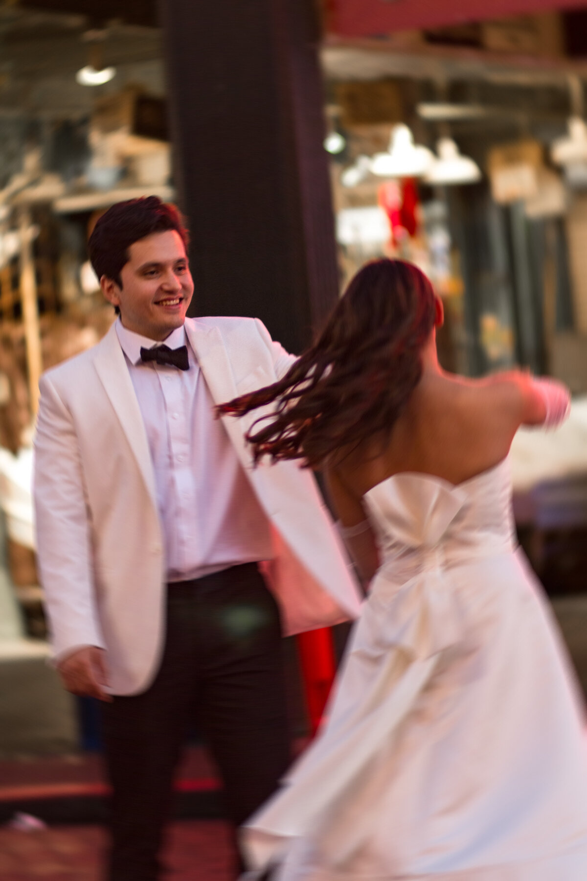 Downtown-Seattle-elopement-documentary-style-photography-jennifer-moreno-photography-Washington