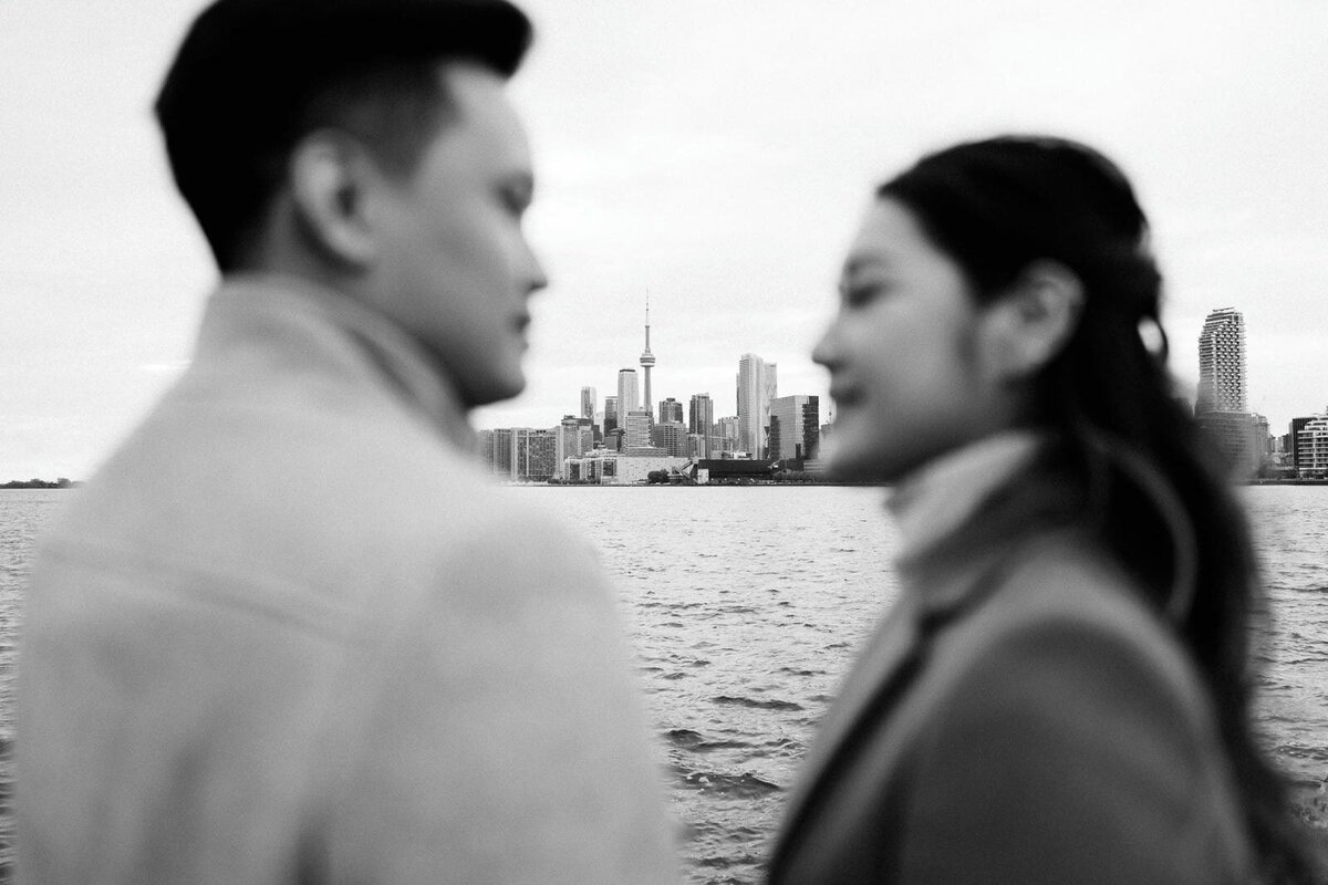 E2-Engagement-Photoshoot-in-Toronto-Vivian-and-David-2023-10-30-2500px-1079