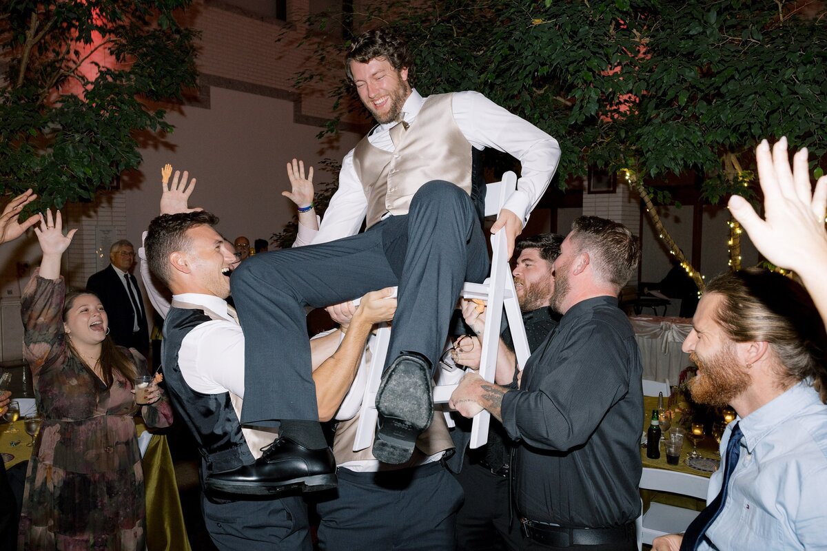 Virginia-Wedding-Planner-Alec-and-Brooke-Museum-of-Contemporary-Art-2