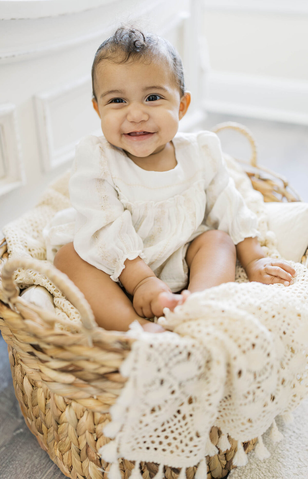 six-months-milestone-photo-session-connecticut-18