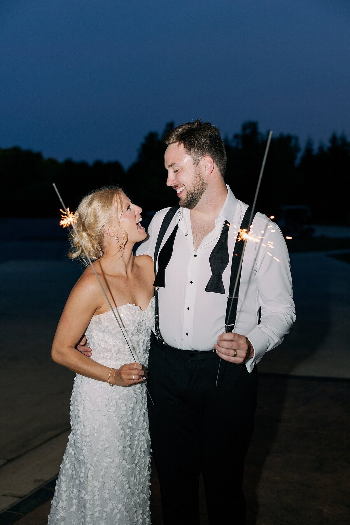 Oak-pointe-country-club-wedding_1327