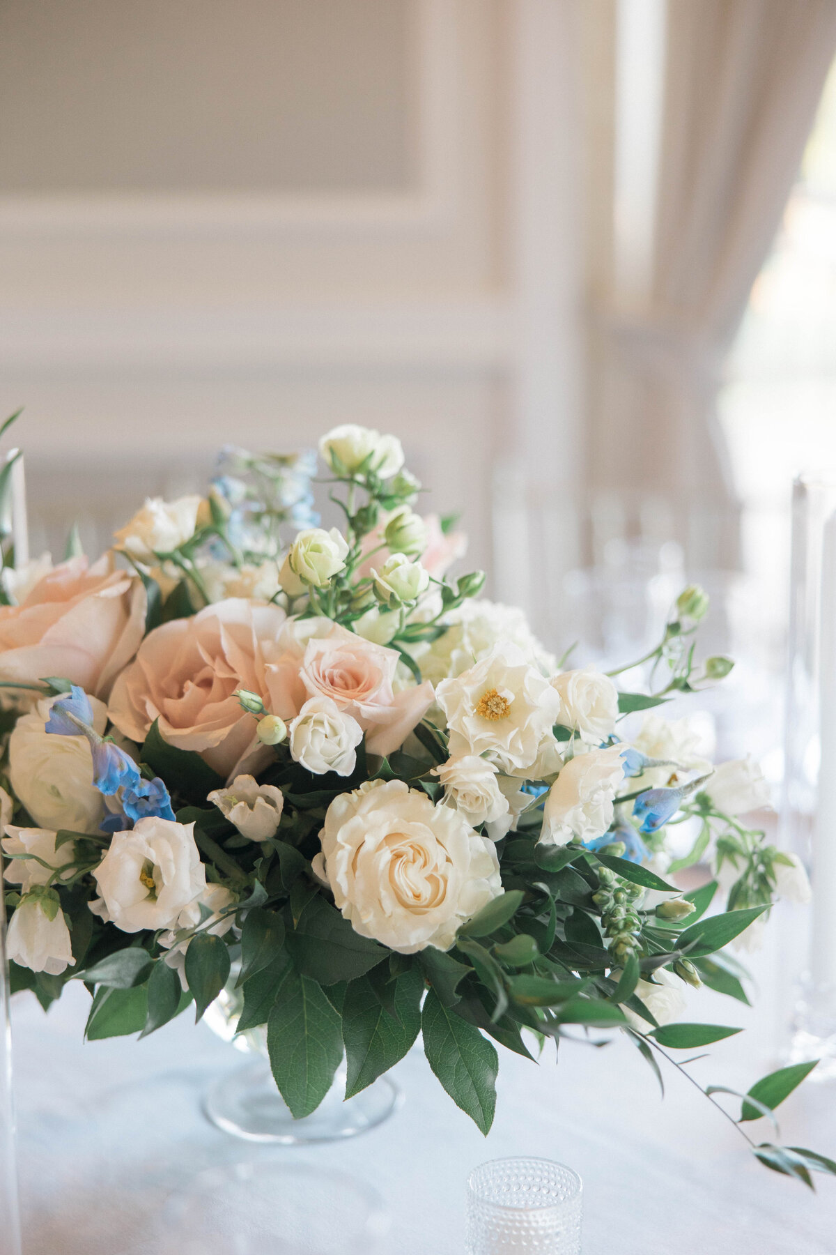 Molly Sue Photography New Jersey + East Coast Wedding Photographer Romantic Imagery Engagement Lifestyle Heirloom Wedding Albums49649