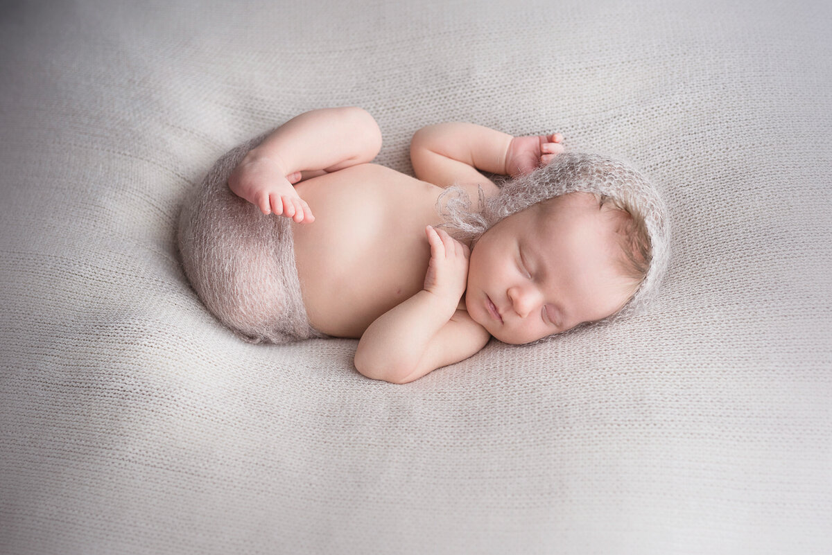 Loudoun County Newborn Photographer-37