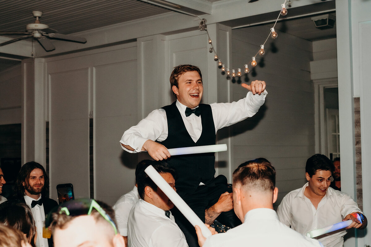 Wild society weddings 32