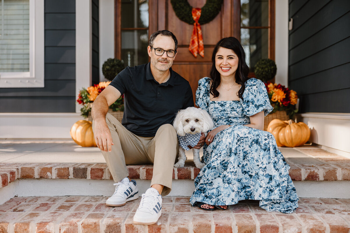 Charley Mae Photography specializes in capturing beautiful dog portraits in Hilton Head Island. Expert, personalized sessions to showcase your furry friend's charm.