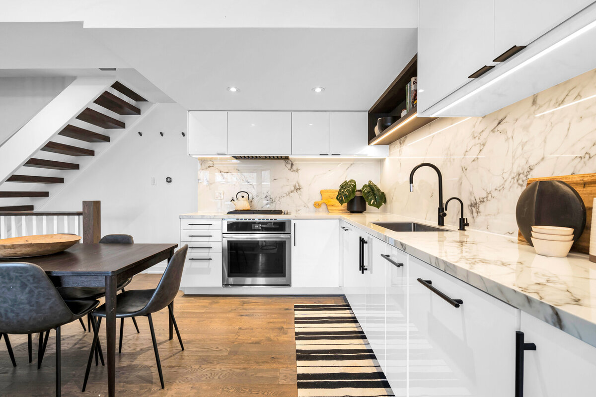 032_Kitchen