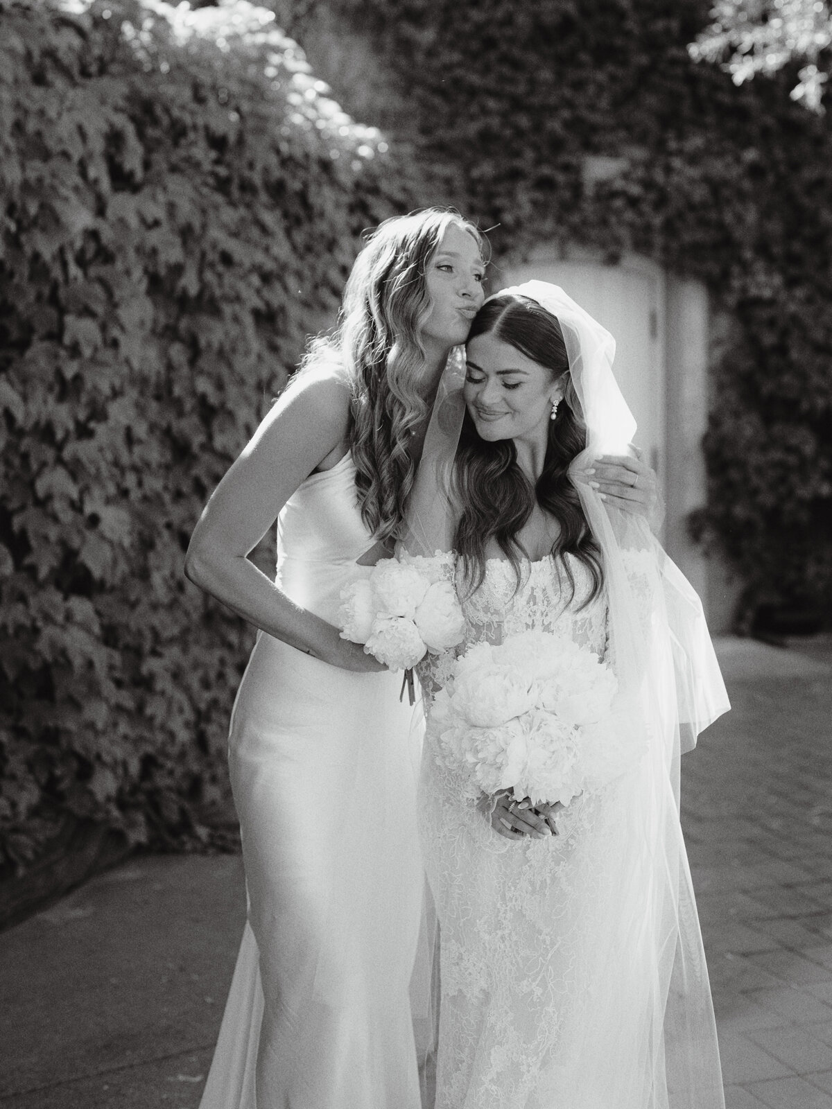 Ashley + John Viansa Sonoma Winery Wedding Cassie Valente Photography 124