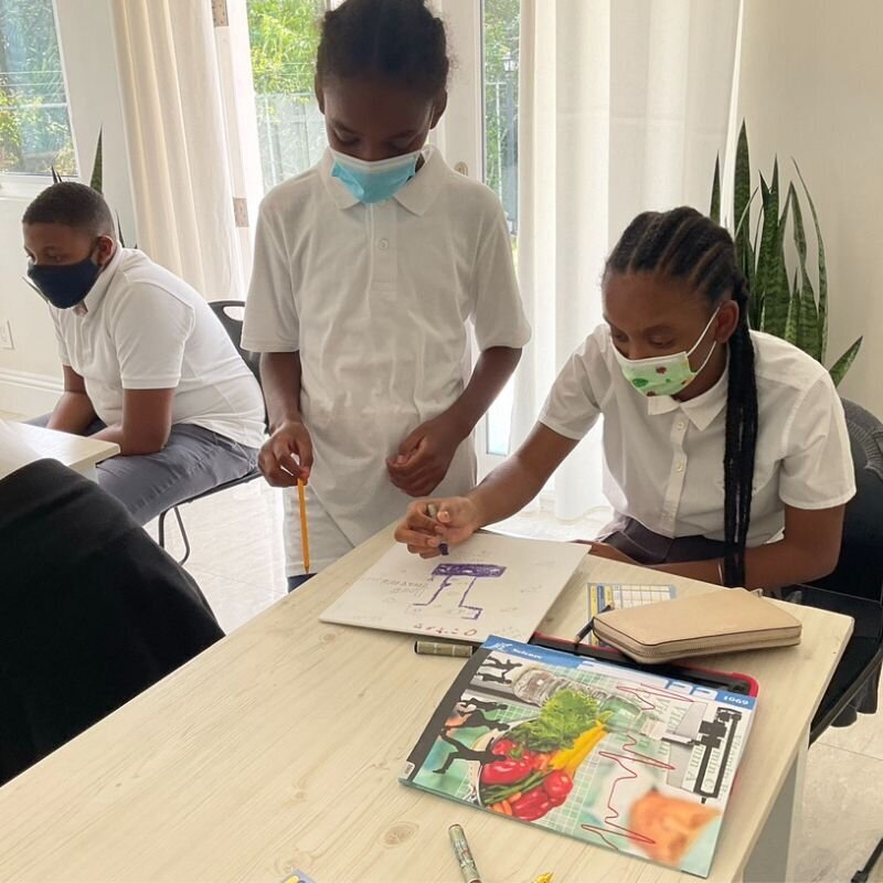 Gallery-students-bahamas-global-academy (18)