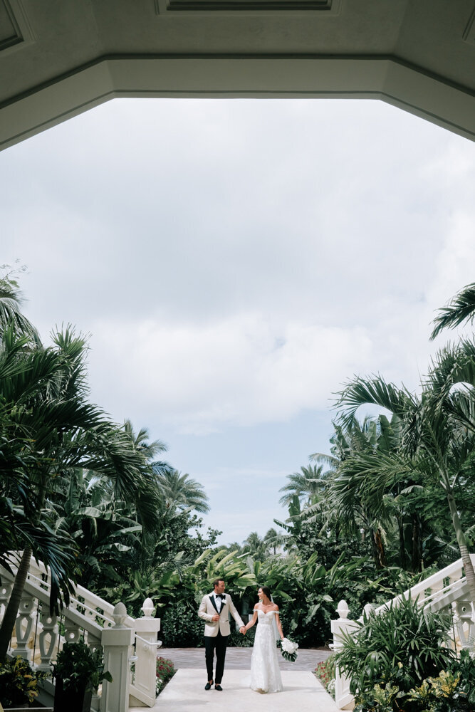 the-rosewood-baha-mar-luxury-bahamas-wedding-photos-lyndah-wells-photography-ashley-ryan-19