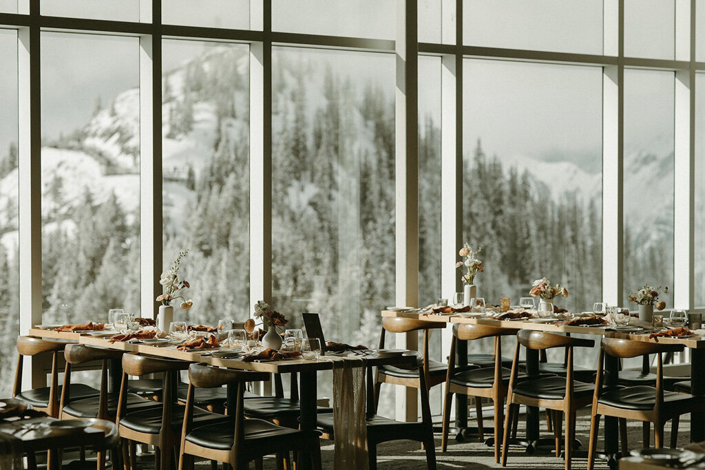 Melissa Alison Events, a genuine and modern wedding planner based in Calgary, Alberta. Featured on the Brontë Bride Vendor Guide.