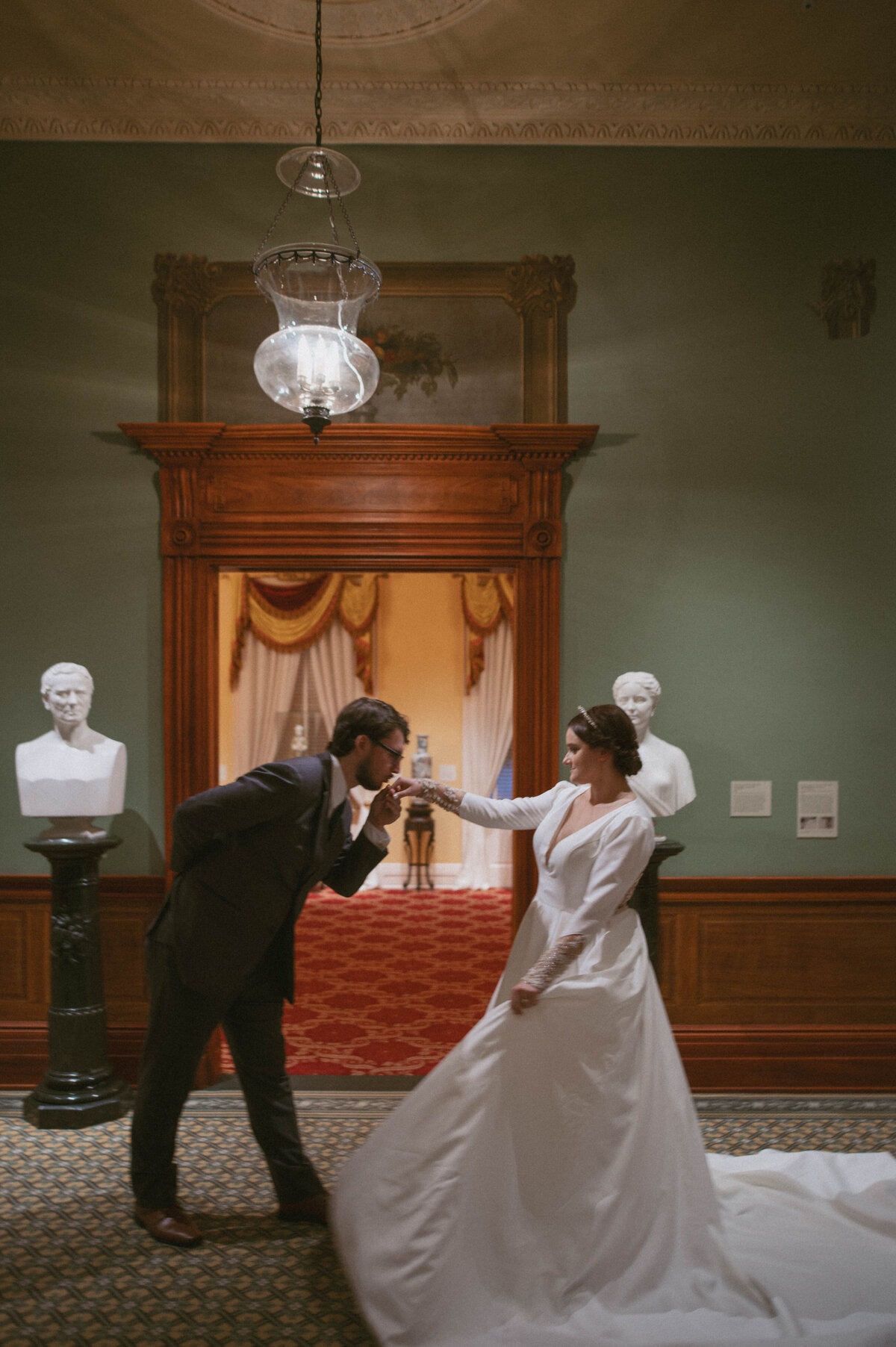 Wedding_Cincinnati_Ohio_Taft Musuem_May2024_Claire_Keathley_Photography-725 3