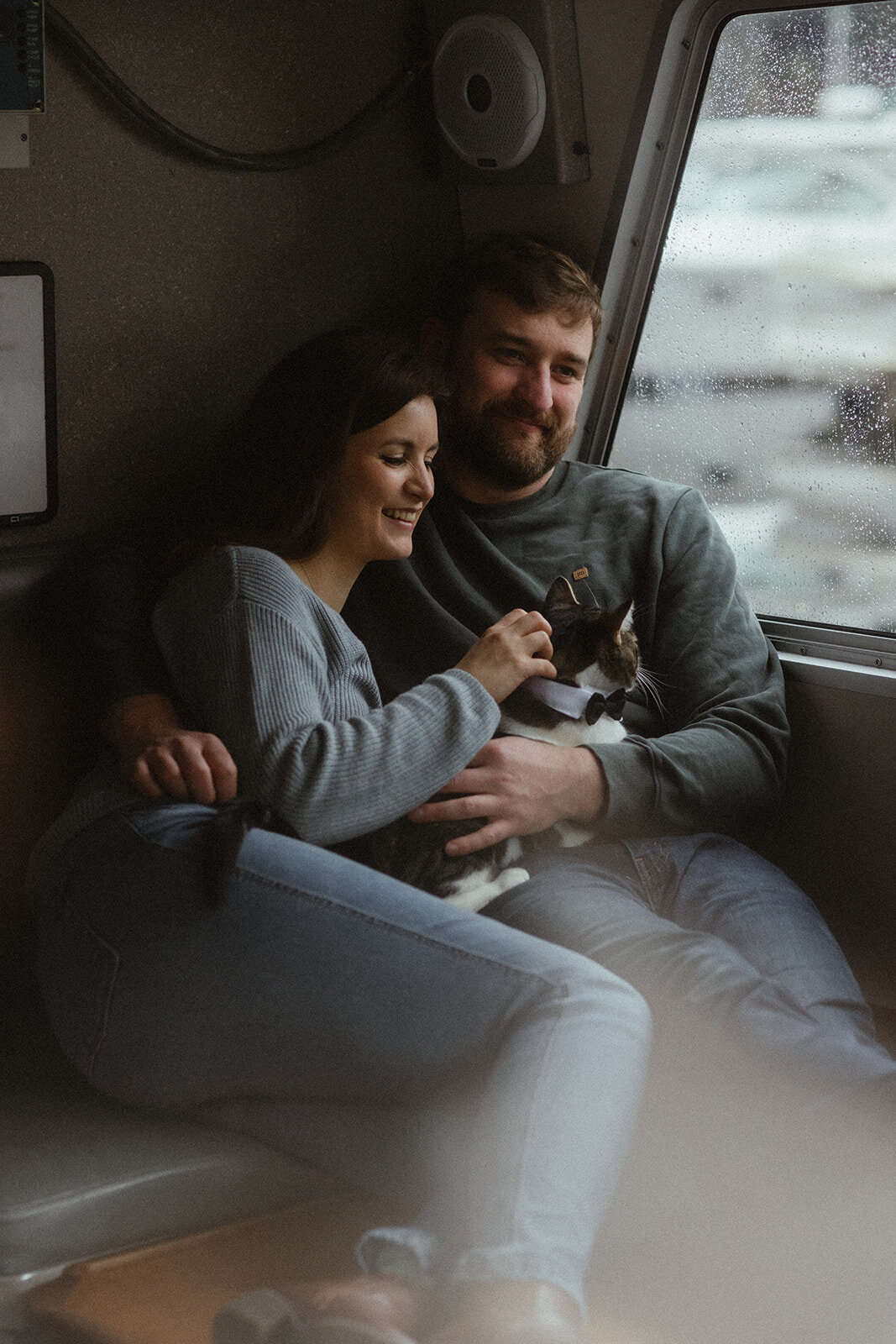 engagement-fishingboat-cats-pets-storytelling-cinematic