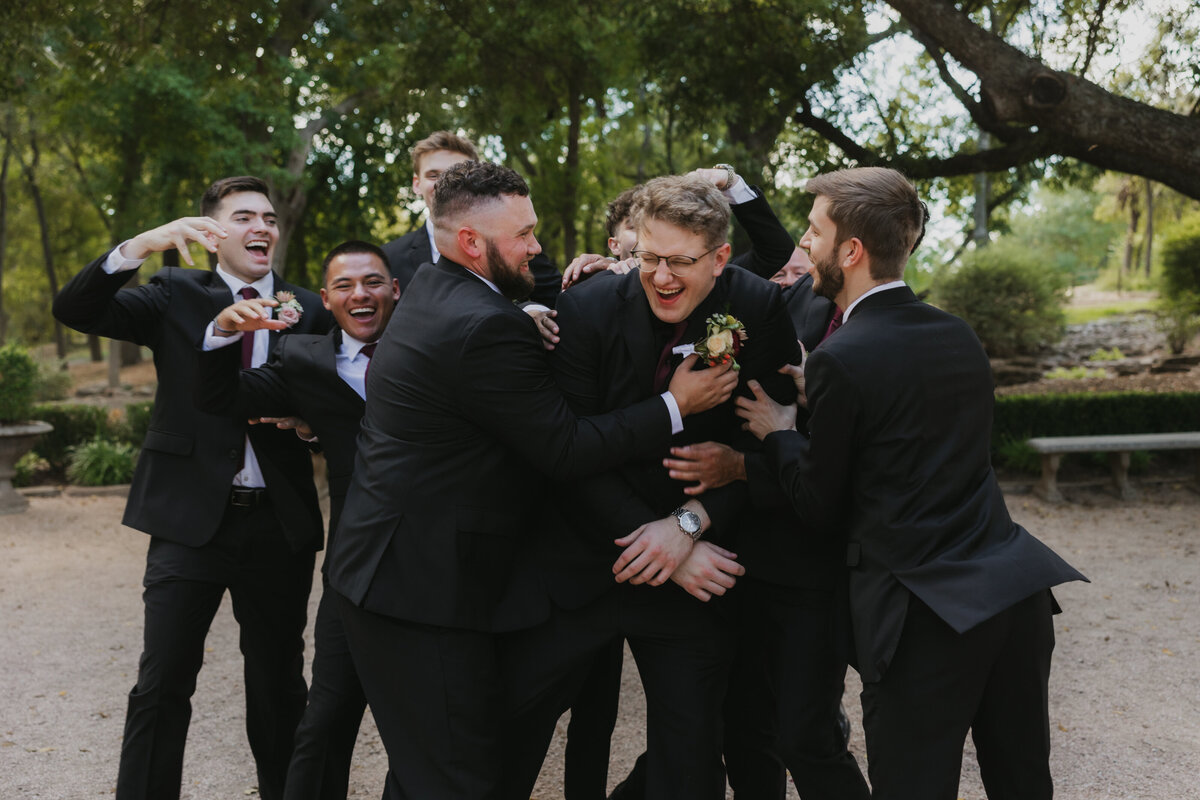 Abby Heron Photography Texas Based and Travel Wedding and Couples Photographer — Wedding Gallery for Joel + Lauren 22