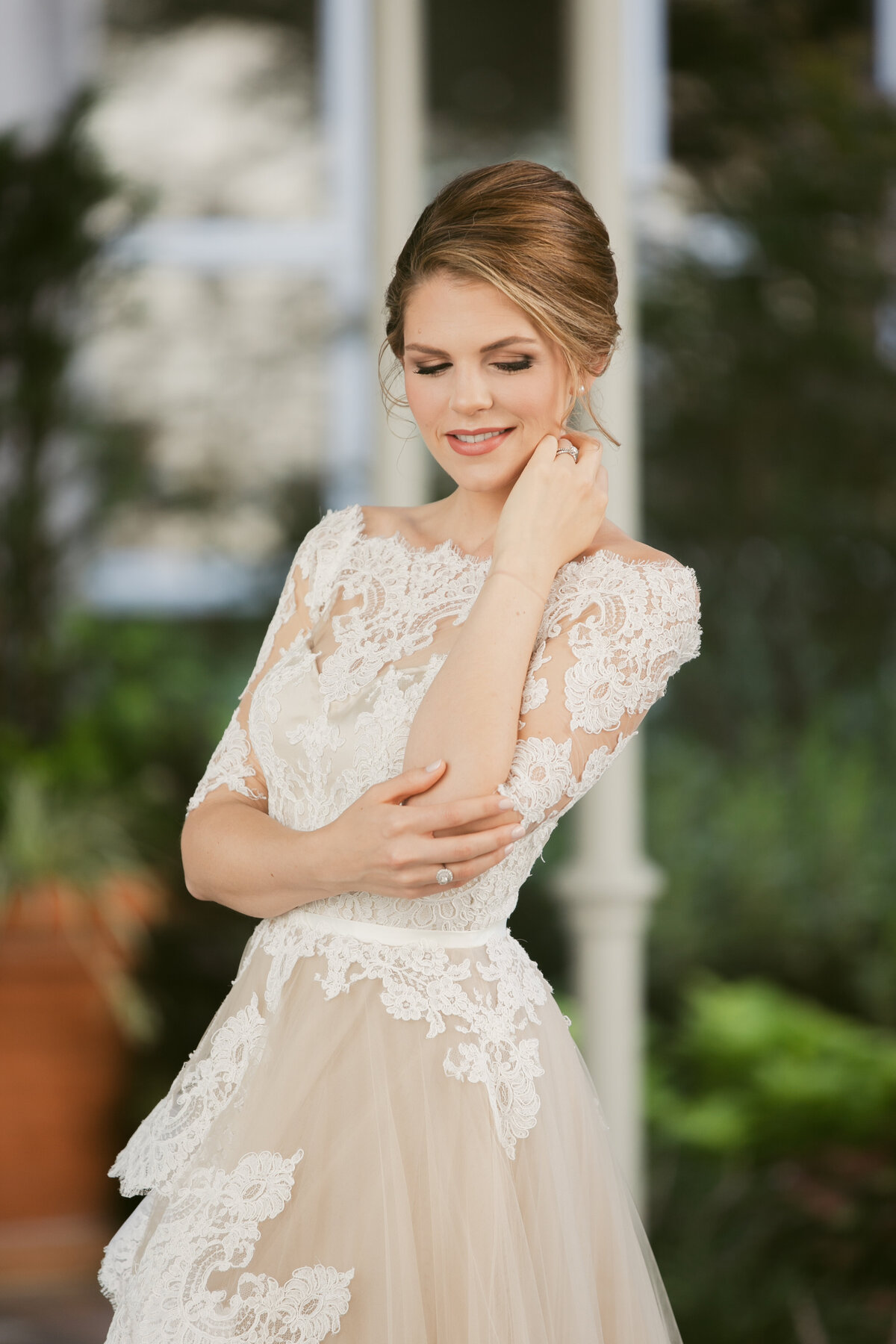 Bridal portraits at hotel crescent dallas