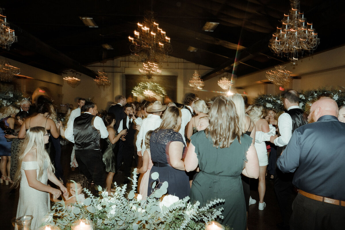 t&J_wed-551