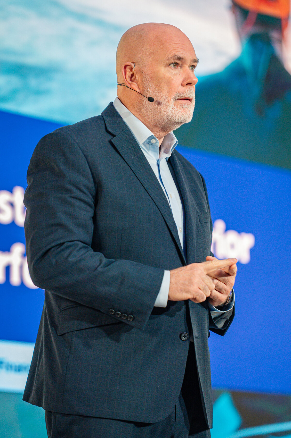 banking-conference-speaker-onstage-press-release-london-marc-james-photography-19