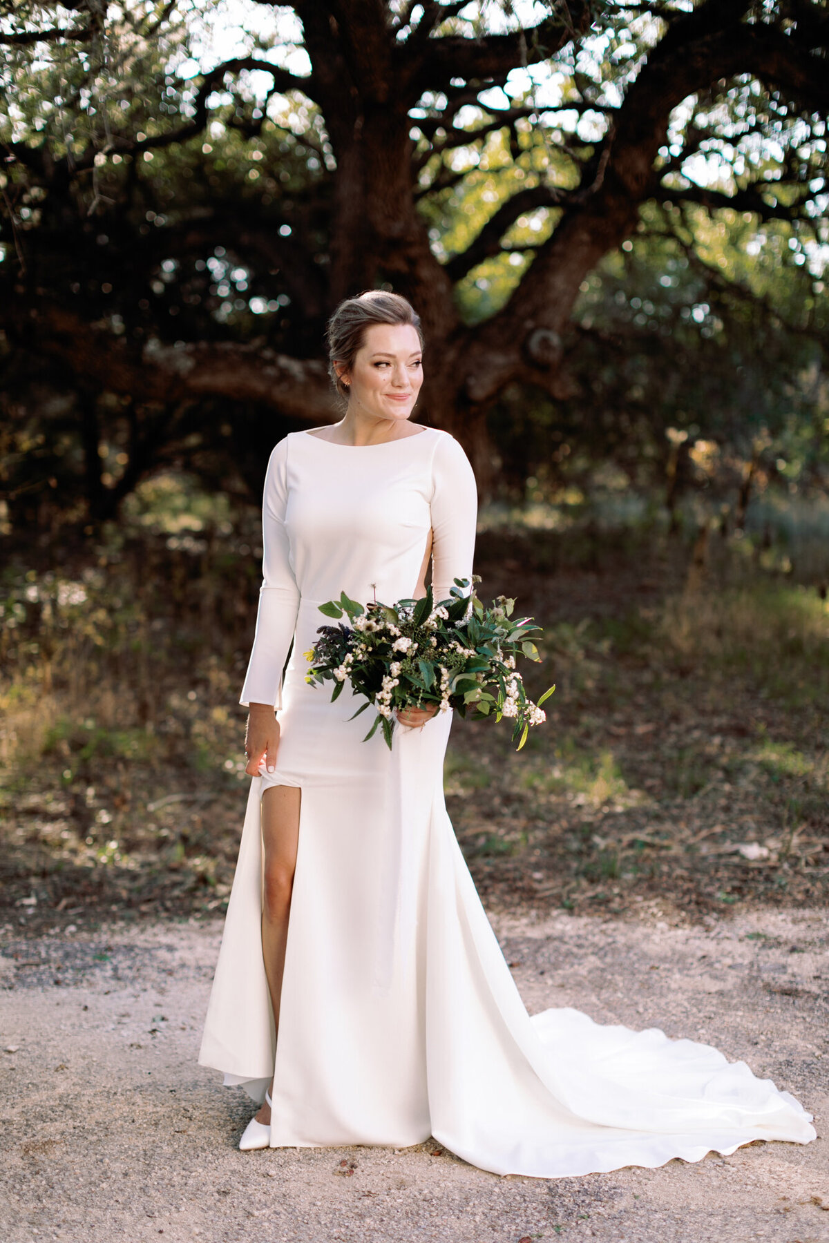 the-greenhouse-at-driftwood-bridal-session-11