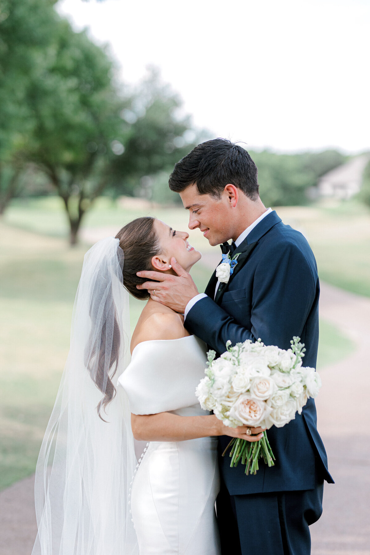 Annie & Logan's Wedding | Dallas Wedding Photographer | Sami Kathryn Photography-10