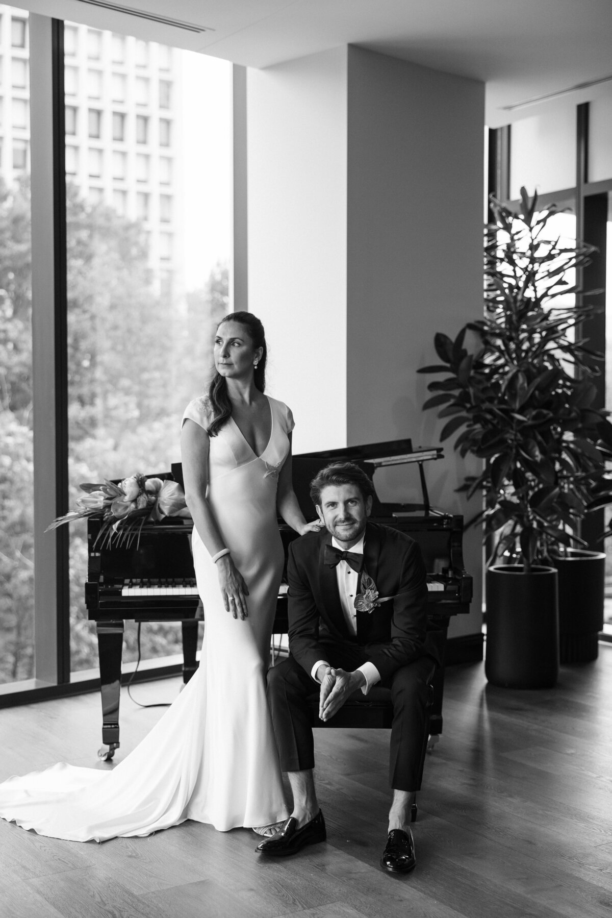 L+R_Moshulu_wedding_alyssarosephotography3141 copy