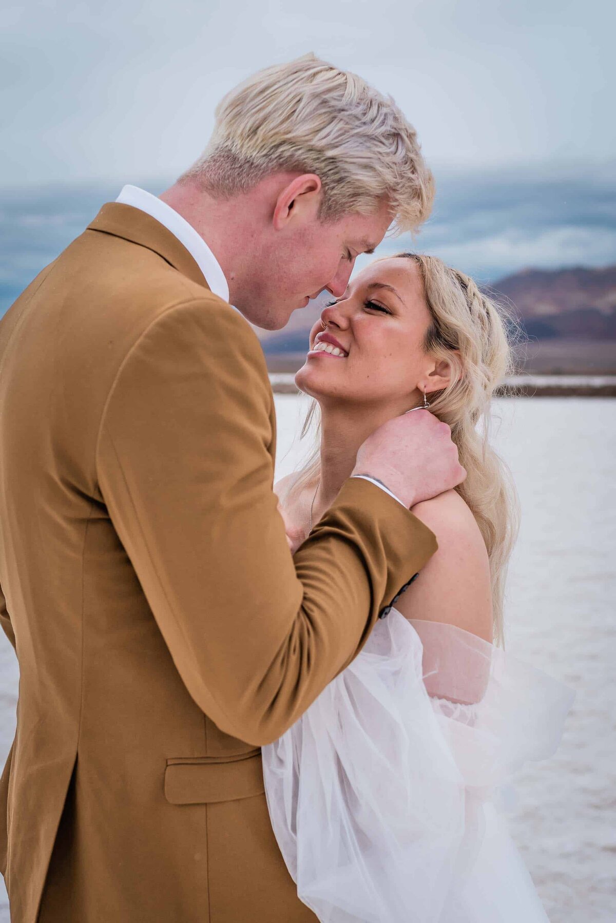 death-valley-luxury-desert-elopement-photographer-7-Soul-and-Sky-Weddings