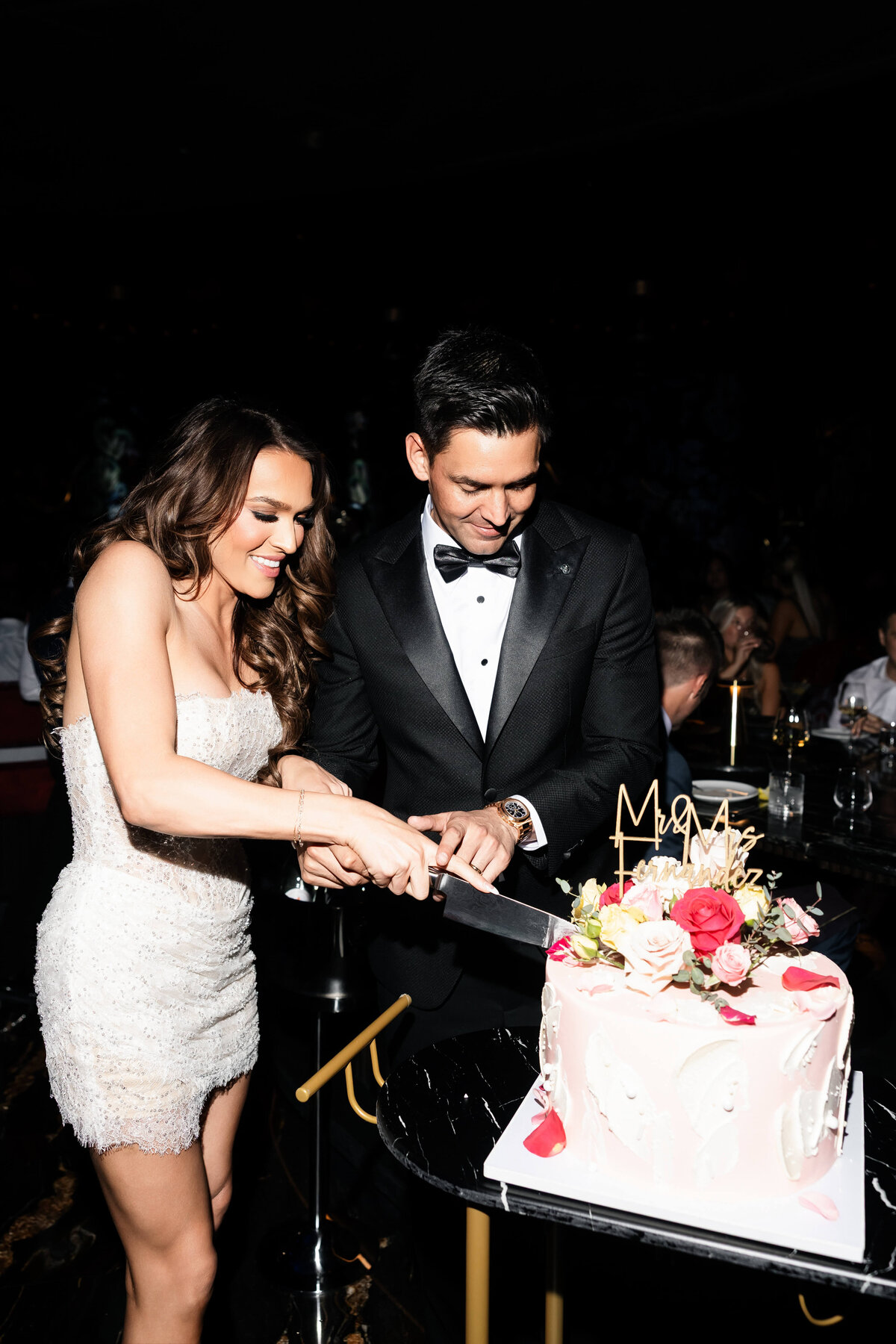 108riskyexposure_alexis-tyler_las-vegas-elopement-photography