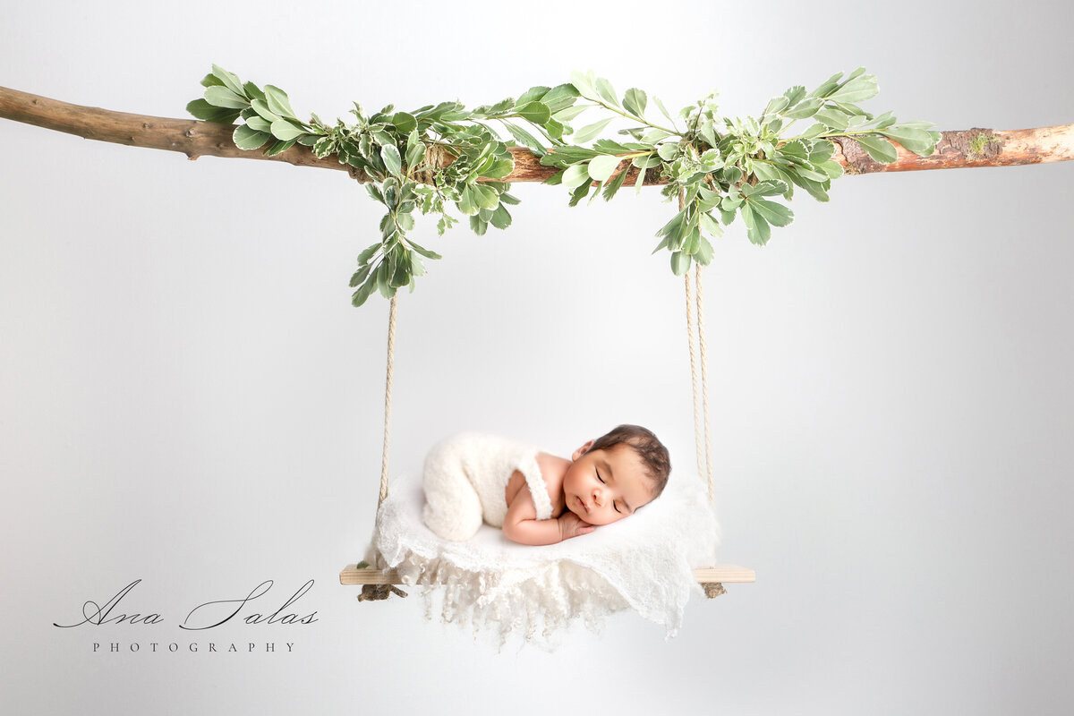 Newborn-Photographer-Edmonton-50