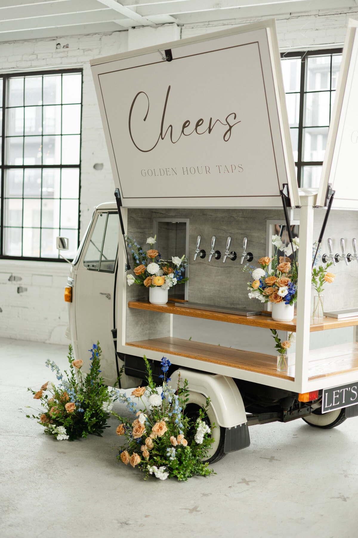 Piaggio Mobile Bar North Dakota | Golden Hour Taps