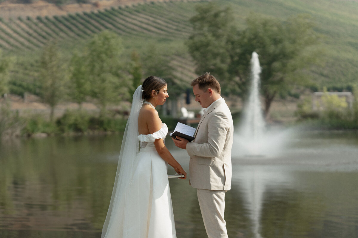 Central-Oregon-Vineyard-Wedding-149