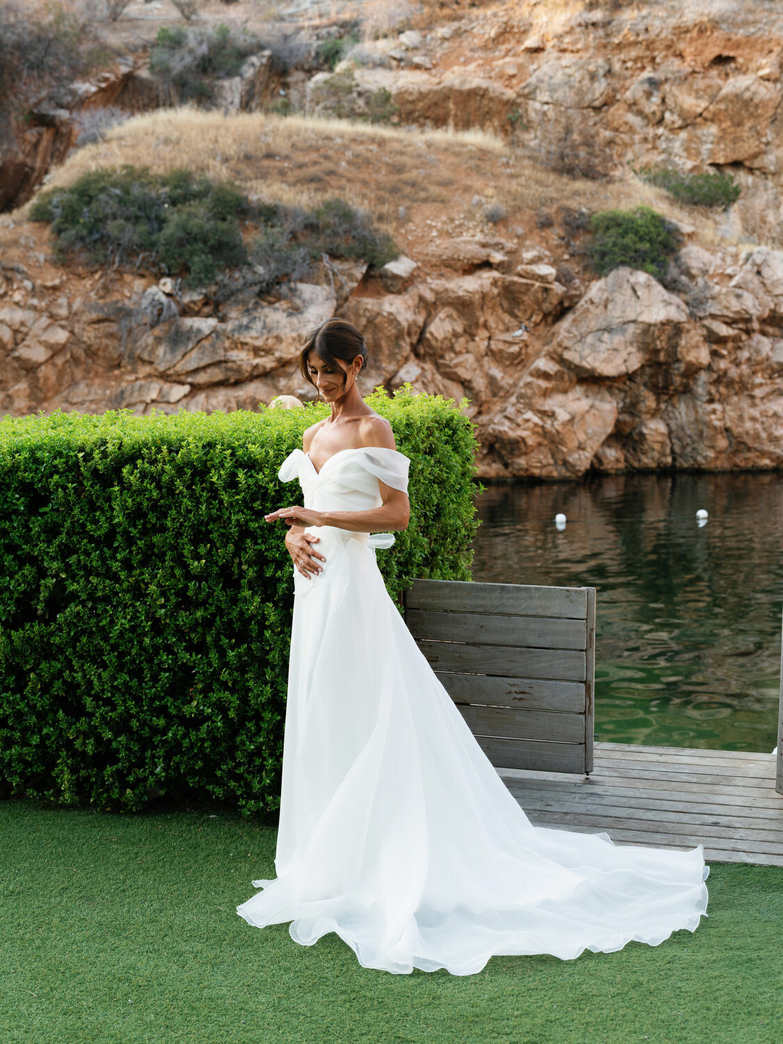 Black-Tie-Wedding-at-Four-Seasons-and-Vouliagmeni-Lake-085