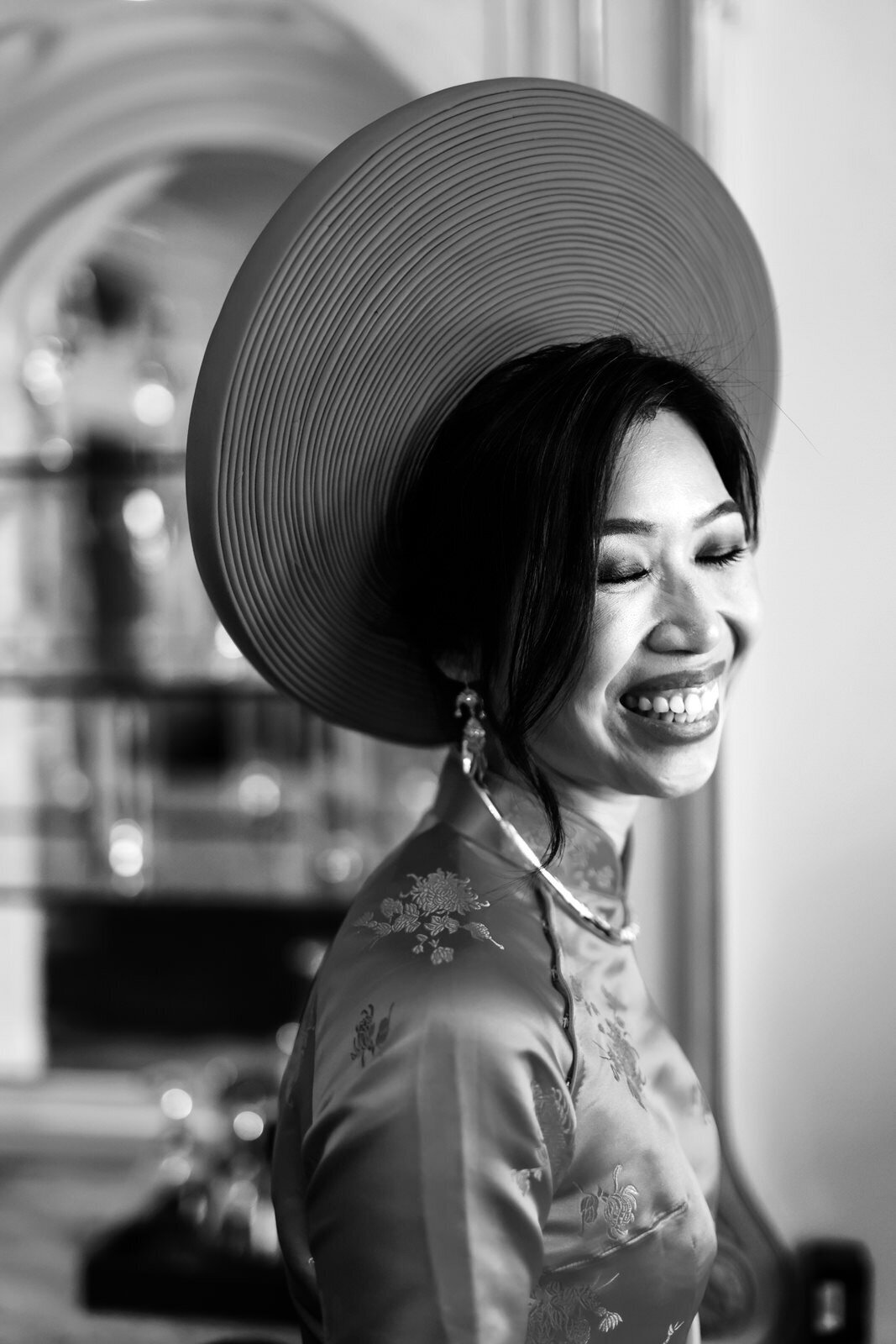 Modern Vietnamese Wedding Photography  12