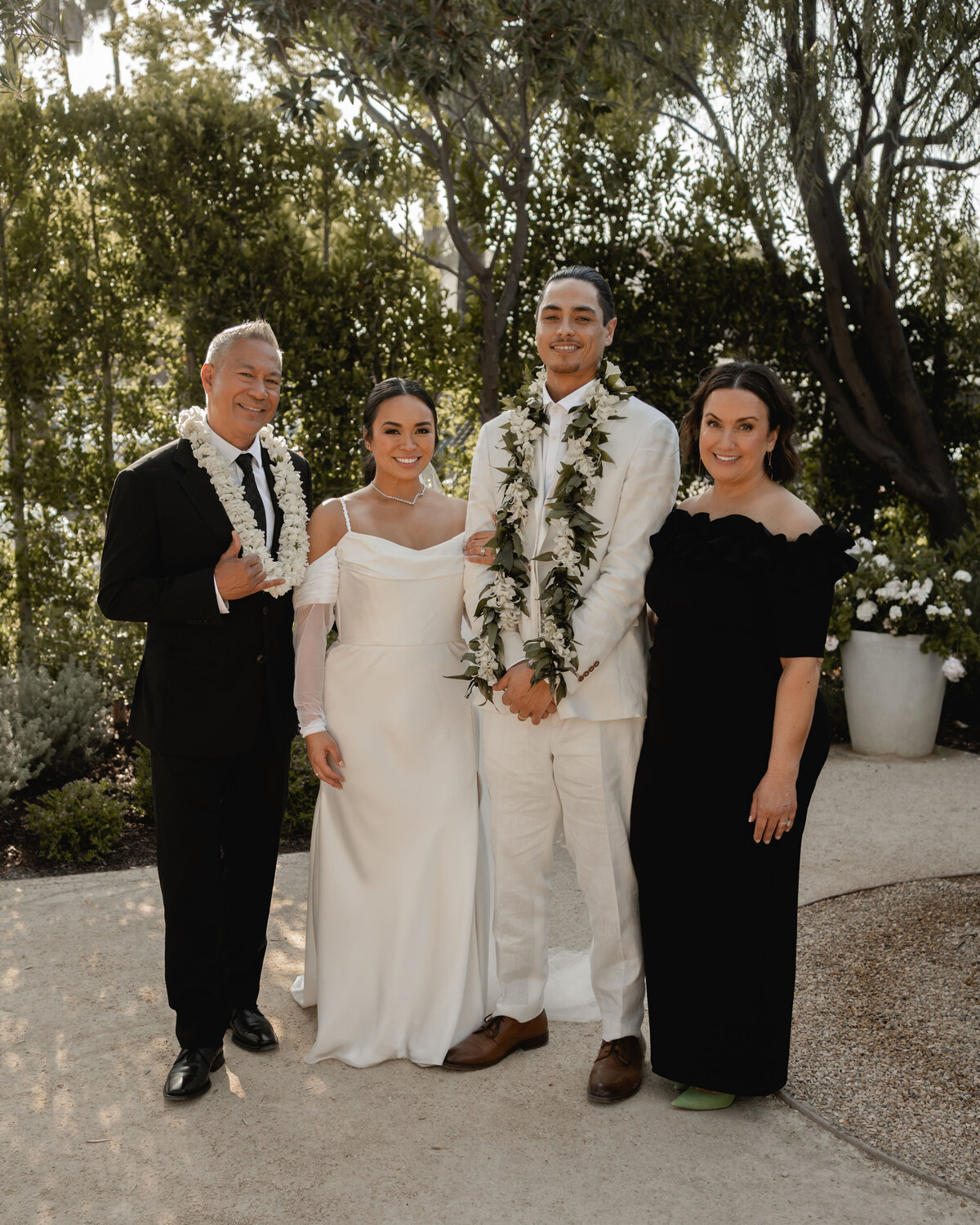 Jordan-and-kyle-southern-california-wedding-planner-the-pretty-palm-leaf-event-17