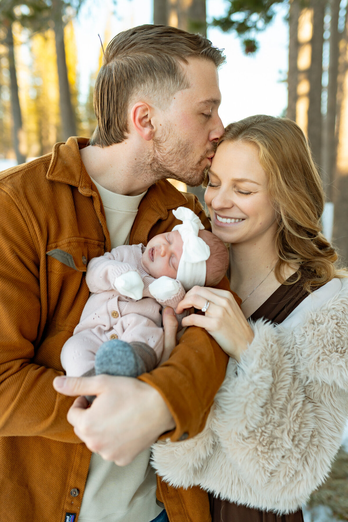 Lake Tahoe-Newborn-Photographer-12
