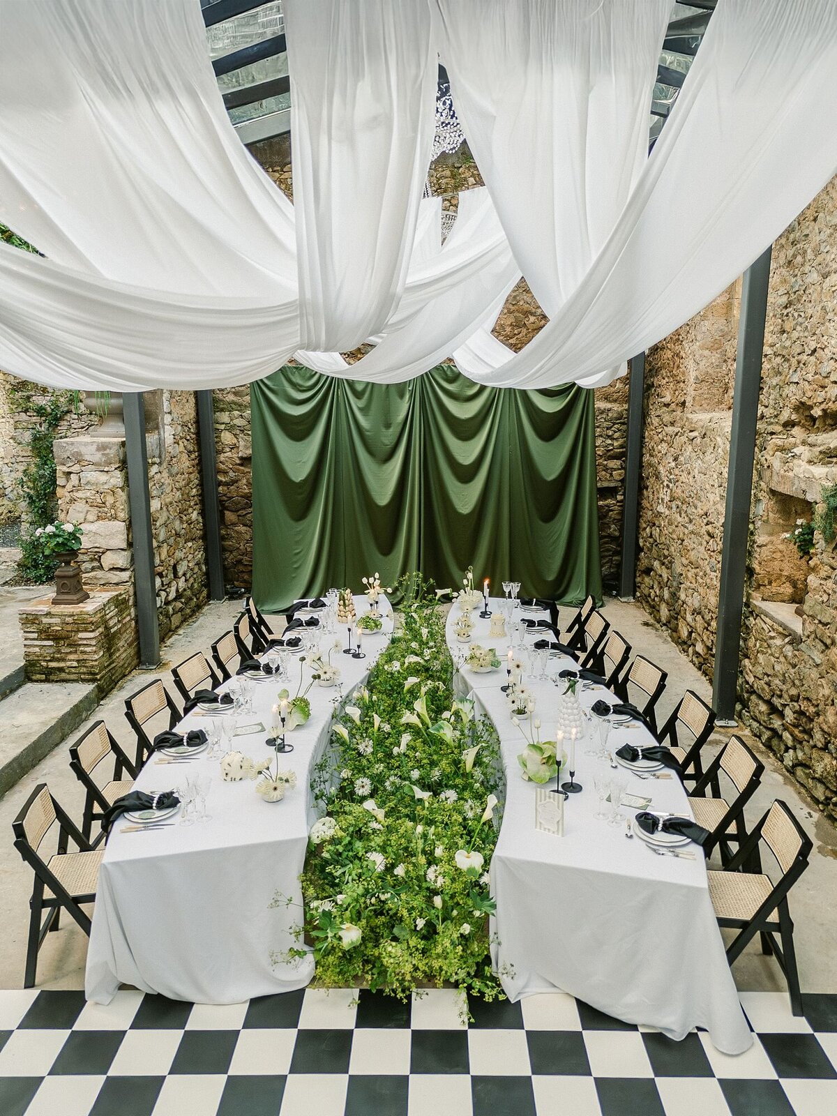 fashion-modern-candid-timeless-wedding-photographer-european-42