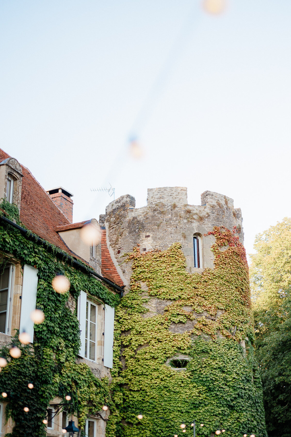 Modern_Chic_Chateau_Valouze_Destination_Wedding_Photographer-22