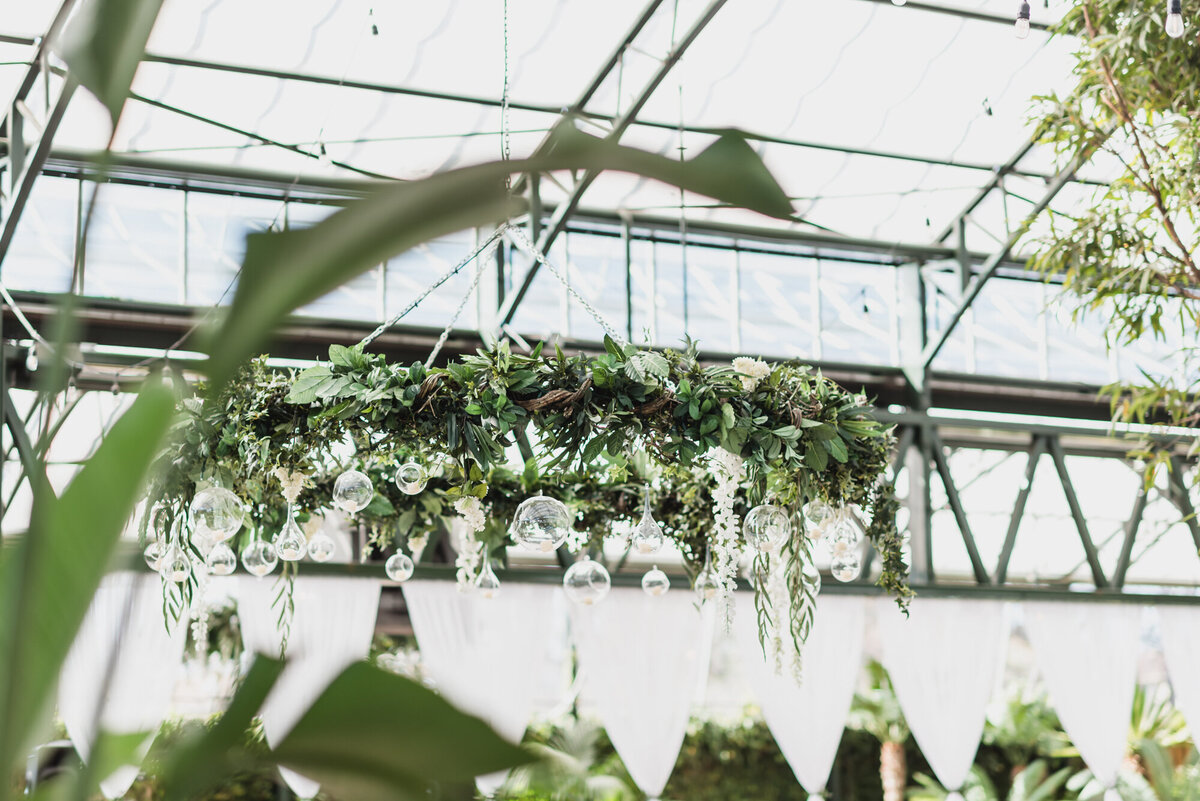 BLUSH AND BLACK SPRING PLANTERRA CONSERVATORY WEDDING IN WEST BLOOMFIELD, MICHIGAN PROVIDED BY KARI DAWSON, TOP-RATED DETROIT WEDING PHOTOGRAPHER, AND HER TEAM63
