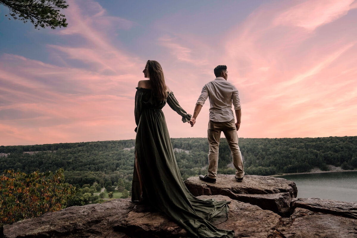 Lauren-Ashley-Studio-Chicago-Wedding-Photographer-Devils-Lake-Wisconsin-Engagement-FAV-77