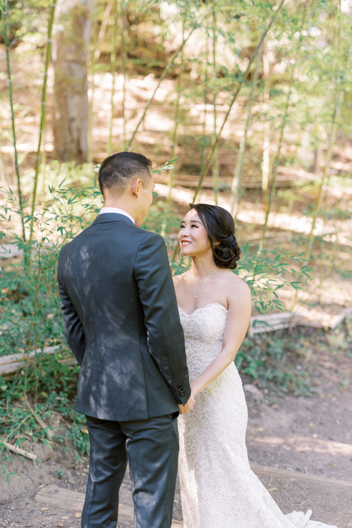 brides reaction to first look