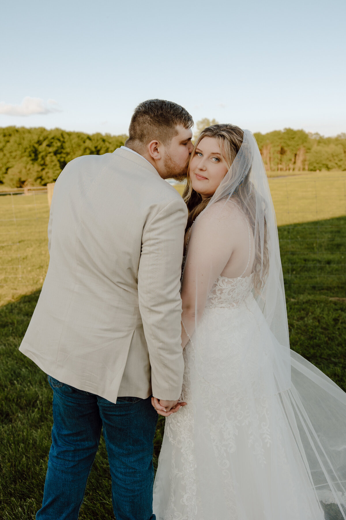 Kentucky-Wedding-Photographer-Paris-KY-2024-112