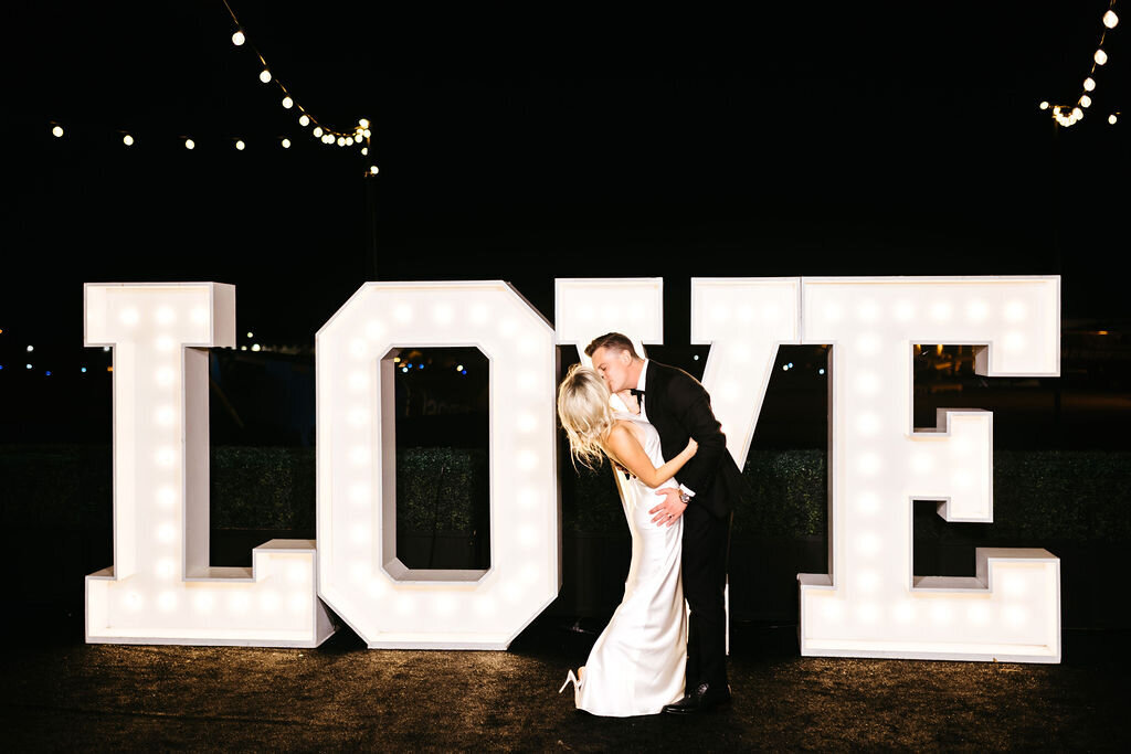 hangar-21-fullerton-wedding-planner56