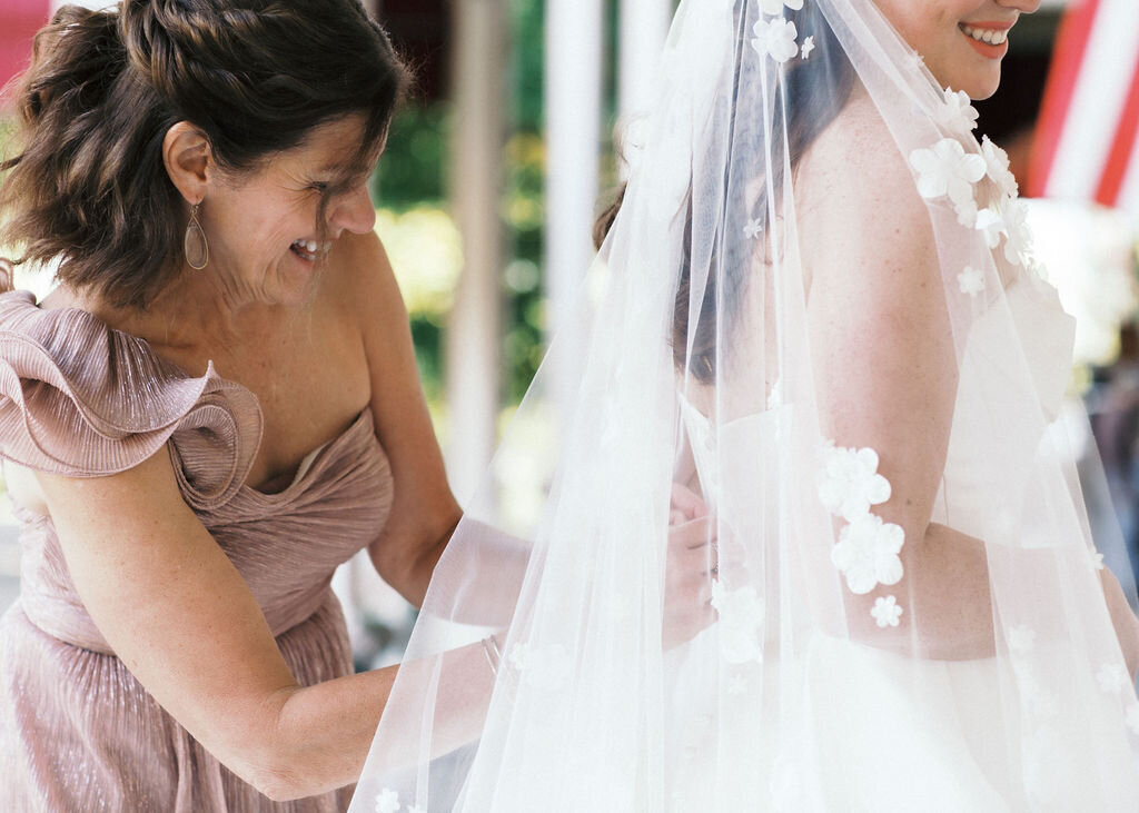 KatieGrahamPhotography_MaxCaroline_SneakPeeks_ChautauquaInstitution_September_2025_07