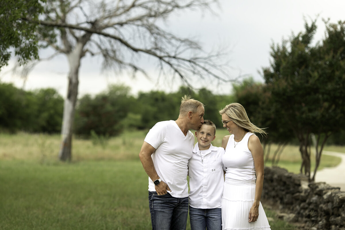 Fort-Worth-family-photographer-chunky-monkey-45