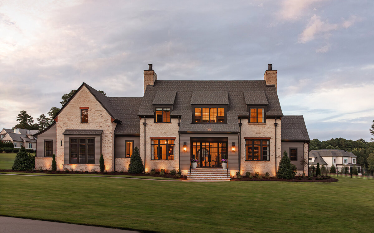 ELIZABETHONEAL_photobyAbigailJackson_LOYDBUILDERS_PARKERHOUSE (51 of 1)