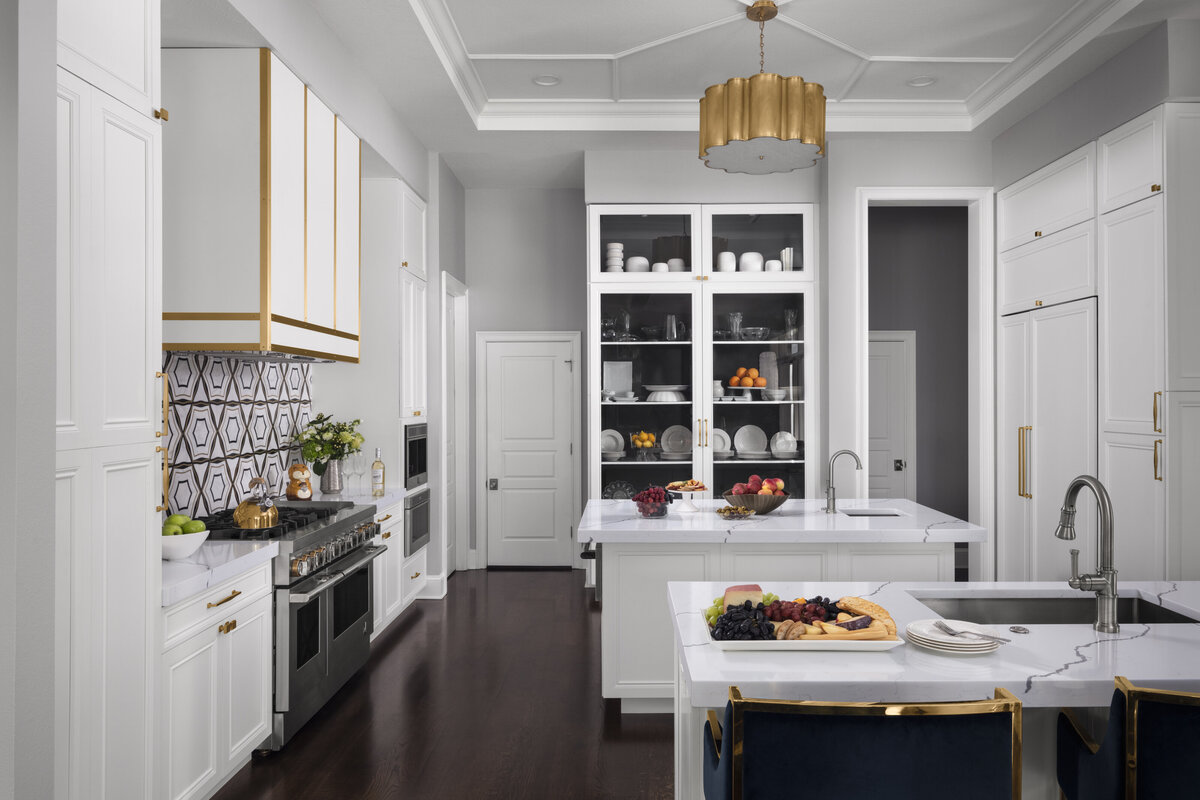 Classic White Kitchen Cabinets + Dark Brown Floor Interior Design